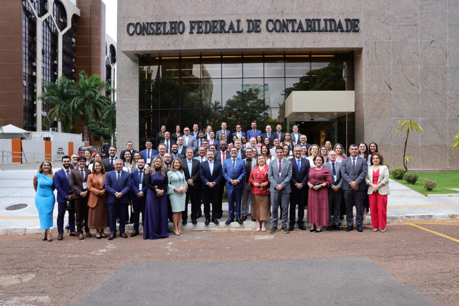 crcal-participa-da-1-reuniao-de-presidentes-e-diretores-do-sistema-cfccrcs-em-brasilia