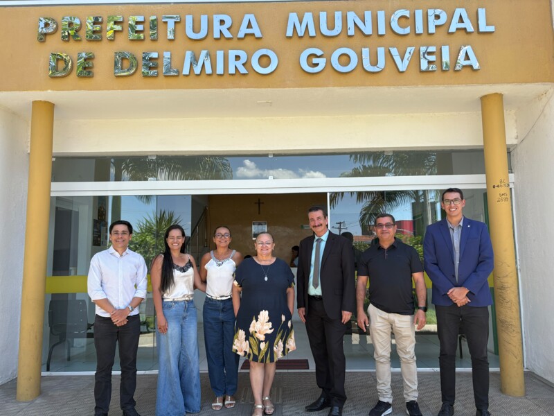 crcal-reforca-interiorizacao-da-educacao-continuada-em-reuniao-com-a-prefeitura-de-delmiro-gouveia